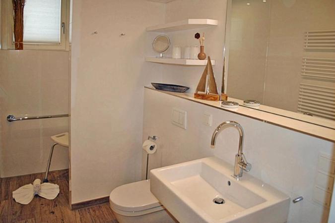 Villa Poseidon - We 5 In Strandnaehe Und Zentrumsnah บินซ์ ภายนอก รูปภาพ